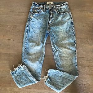 Abercrombie & Fitch High Rise Mom Jean